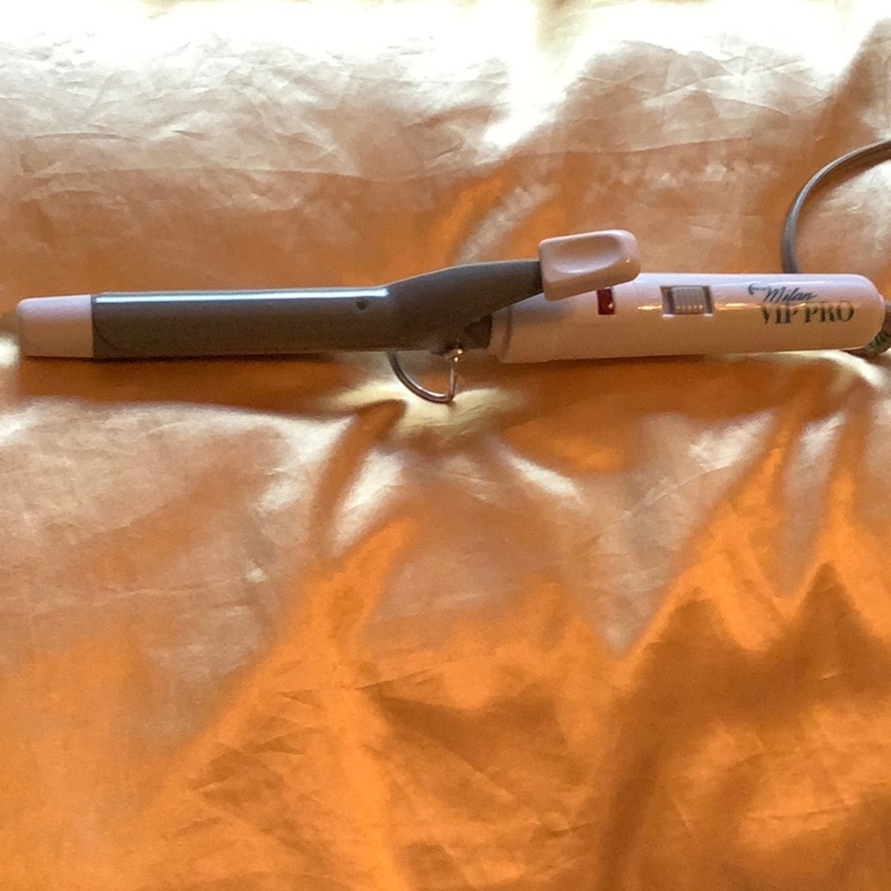 Paul Milan curling iron
